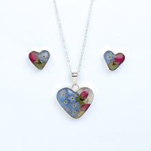 Cargar imagen en el visor de la galería, Juego Nat. Muerta Corazón Mediano Tulipán y Flores Plata