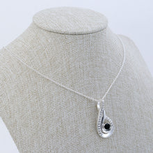 Cargar imagen en el visor de la galería, Dije Gota Brillo Negro Plata