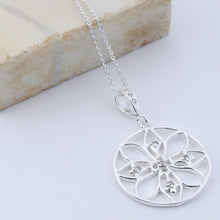 Cargar imagen en el visor de la galería, Dije Mandala Plata