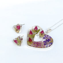 Cargar imagen en el visor de la galería, Juego Nat. Muerta Corazón Hueco Flores 2 Plata