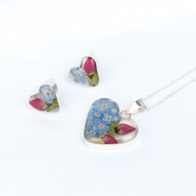 Cargar imagen en el visor de la galería, Juego Nat. Muerta Corazón Mediano Tulipán y Flores Plata