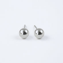 Cargar imagen en el visor de la galería, Arete Bola Grande