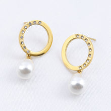 Cargar imagen en el visor de la galería, Arete Círculo Cristales Perla