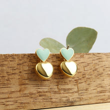 Cargar imagen en el visor de la galería, Arete Corazón Menta