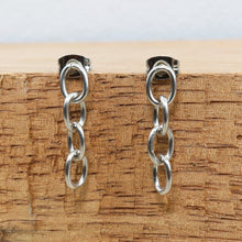 Cargar imagen en el visor de la galería, Arete Eslabón Oval Plata