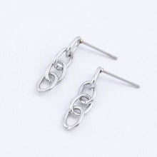 Cargar imagen en el visor de la galería, Arete Eslabón Oval Plata