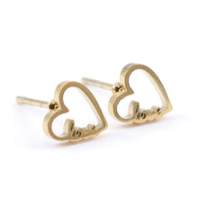 Cargar imagen en el visor de la galería, Arete Corazón Love Dorado