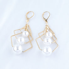 Cargar imagen en el visor de la galería, Aretes Rombos con Perlas