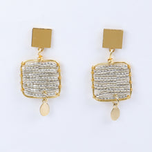 Cargar imagen en el visor de la galería, Aretes Cuadro Mediano Plata