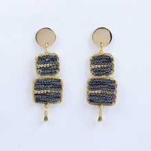 Cargar imagen en el visor de la galería, Aretes 2 Cuadros Acerina Línea Dorada