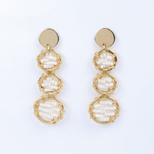 Cargar imagen en el visor de la galería, Aretes 3 Círculos Beige
