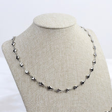 Cargar imagen en el visor de la galería, Cadena Corazón Plata