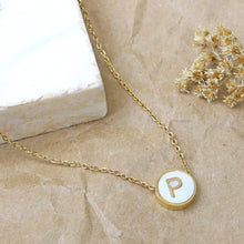 Cargar imagen en el visor de la galería, Collar Letra P