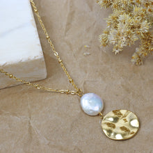 Cargar imagen en el visor de la galería, Collar Perla Círculo