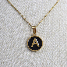 Cargar imagen en el visor de la galería, Collar Letra A Redonda