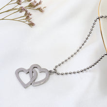Cargar imagen en el visor de la galería, Collar Doble Corazón