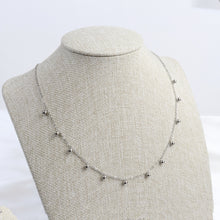 Cargar imagen en el visor de la galería, Collar Bolitas Lisas Plata