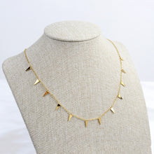 Cargar imagen en el visor de la galería, Collar Triangulos Lisos