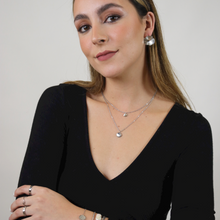 Cargar imagen en el visor de la galería, Collar Doble Concha