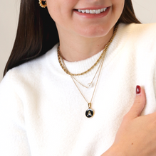 Cargar imagen en el visor de la galería, Collar Letra A Redonda