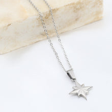 Cargar imagen en el visor de la galería, Dije Estrella Plata