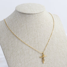 Cargar imagen en el visor de la galería, Dije Cruz Torcida