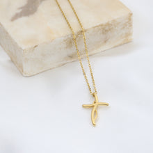 Cargar imagen en el visor de la galería, Dije Cruz Torcida