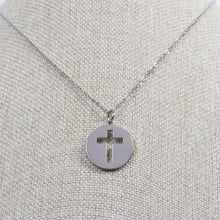 Cargar imagen en el visor de la galería, Dije Redondo Cruz Plata