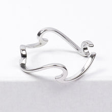 Cargar imagen en el visor de la galería, Anillo Ajustable Olas de Mar Plata