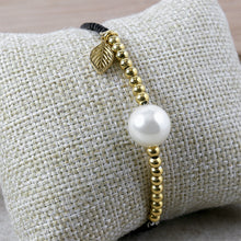 Cargar imagen en el visor de la galería, Pulsera con Perla y Hoja