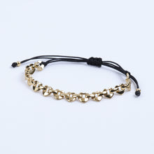 Cargar imagen en el visor de la galería, Pulsera Hilo Negro Corazones Dorados