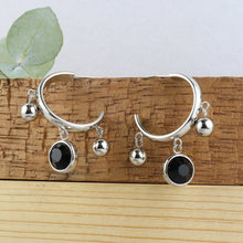 Cargar imagen en el visor de la galería, Media Arracada Cristal Negro