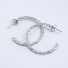 Cargar imagen en el visor de la galería, Media Arracada Plana