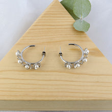 Cargar imagen en el visor de la galería, Media Arracada Flores