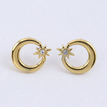 Cargar imagen en el visor de la galería, Arete Luna con Estrella