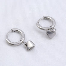 Cargar imagen en el visor de la galería, Arracada Corazón Plata