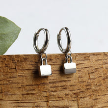 Cargar imagen en el visor de la galería, Arracada Candado Plata